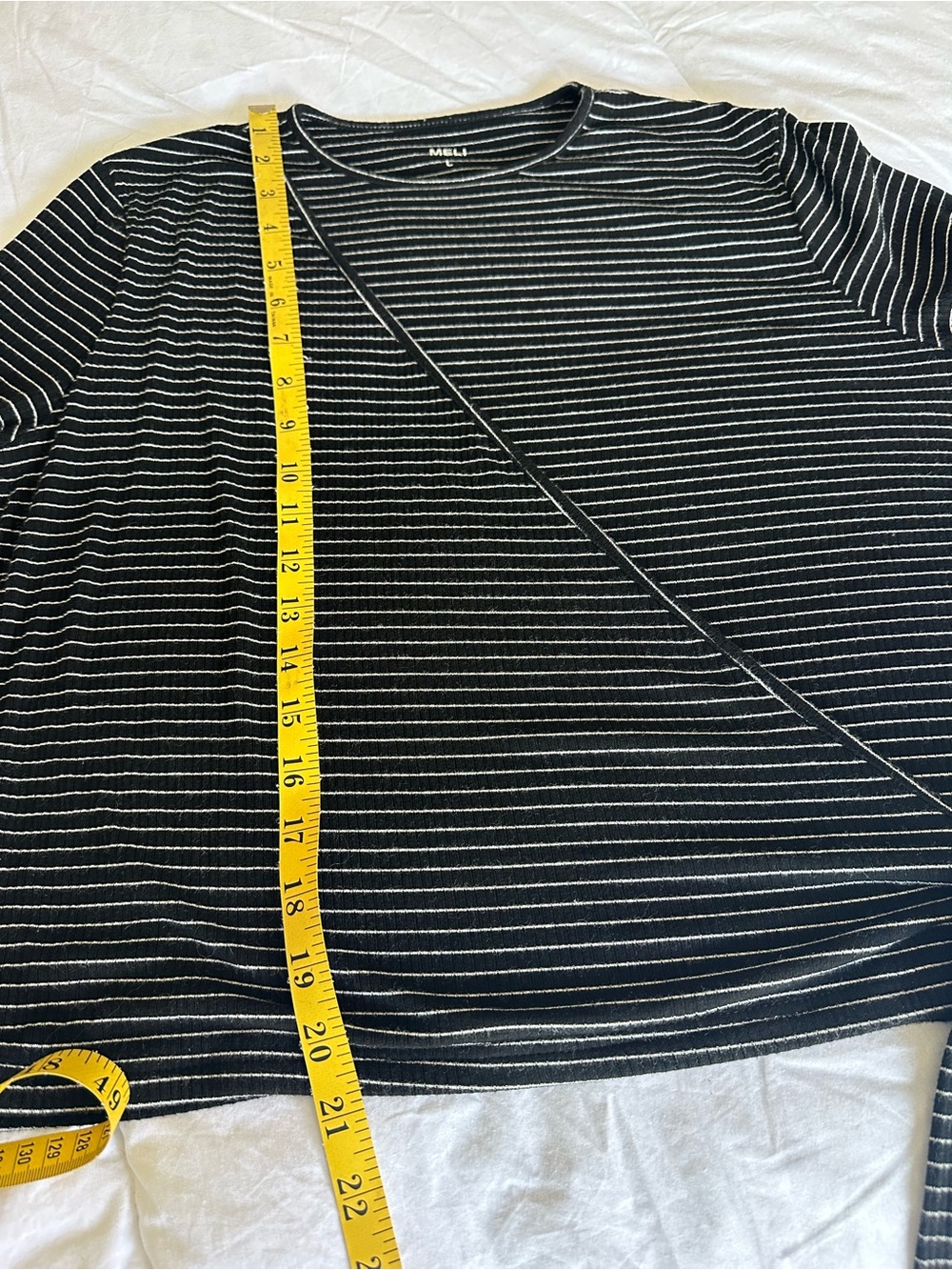 MELI Striped Long-Sleeve Tie-Side Top black and White size large - Picture 9 of 12